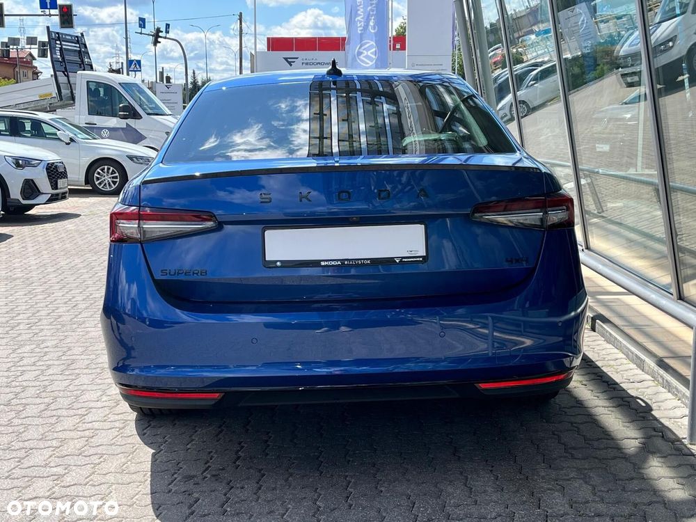 Skoda Superb 2.0 TDI SCR 4x4 Sportline DSG - 15