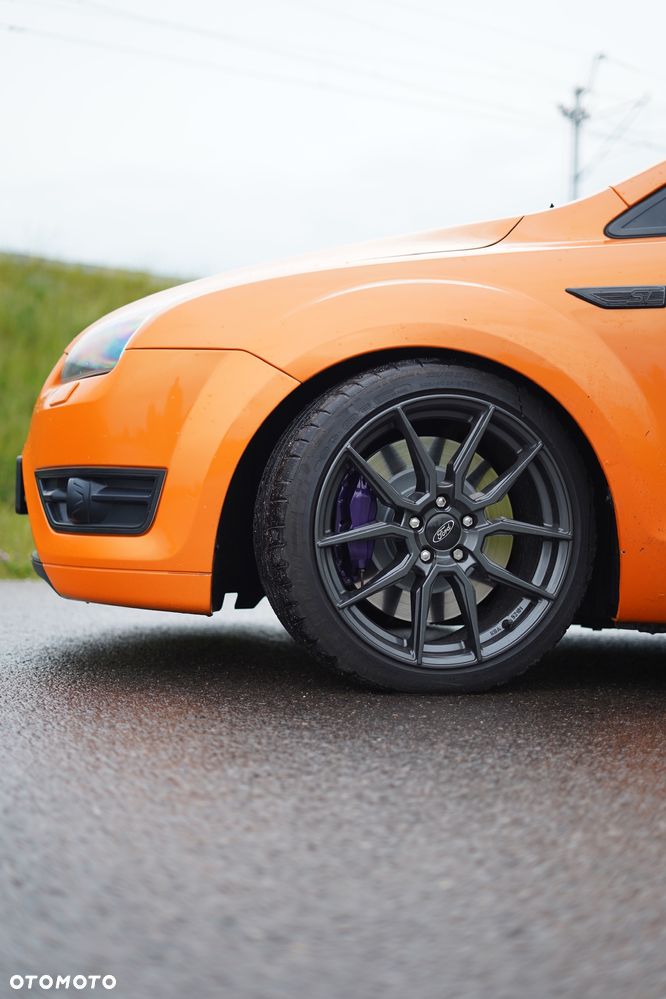 Ford Focus ST - 4