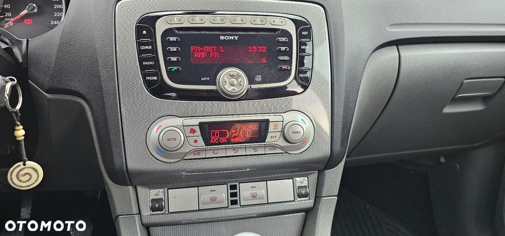 Ford Focus 1.6 Ti-VCT Titanium - 21