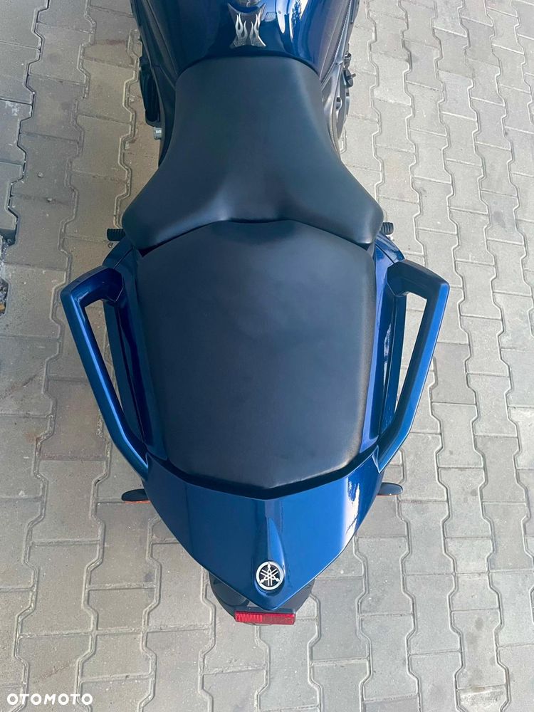 Yamaha FZ - 17