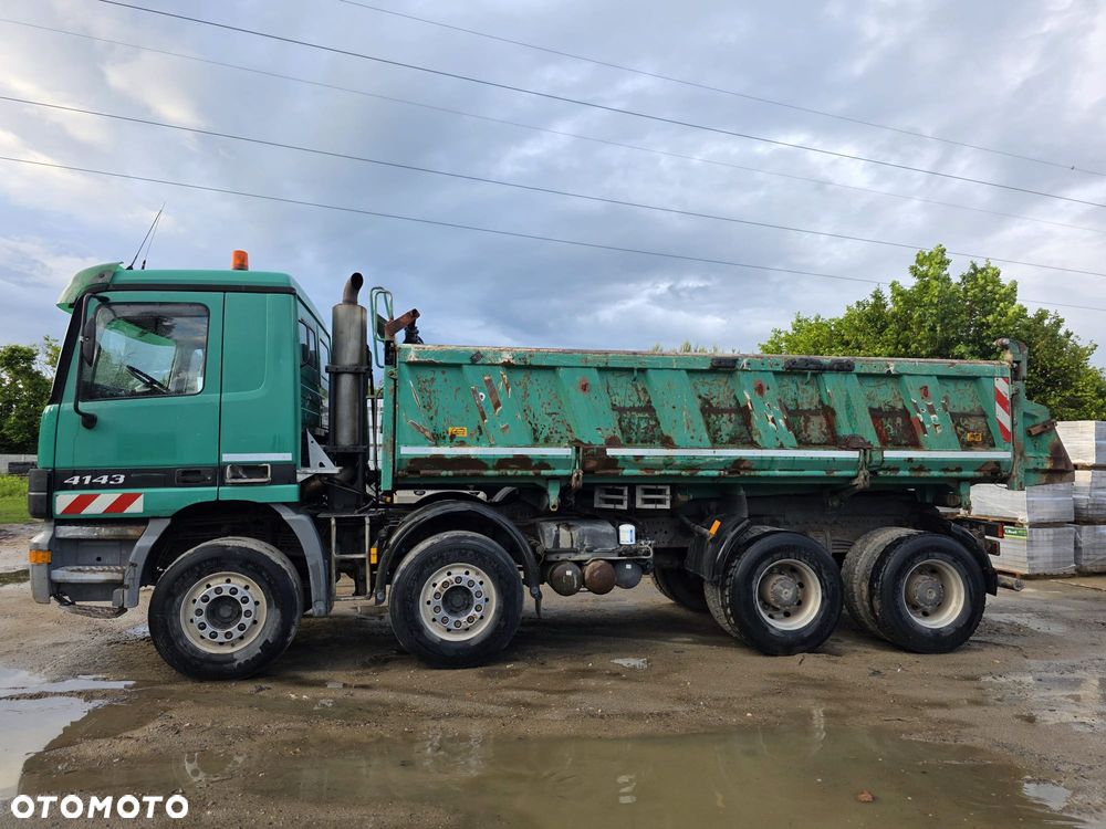 Mercedes-Benz Actros - 4