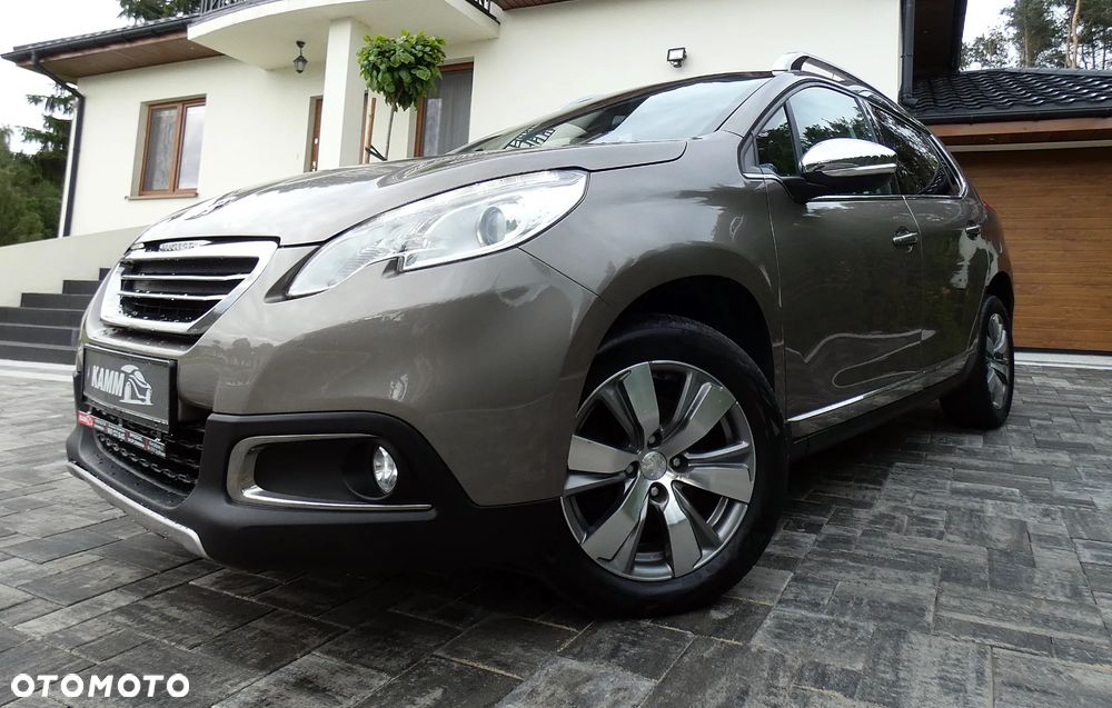 Peugeot 2008 1.6 e-HDi Allure S&S - 28
