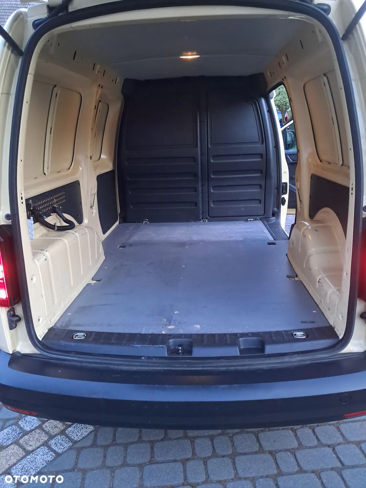 Volkswagen Caddy - 5