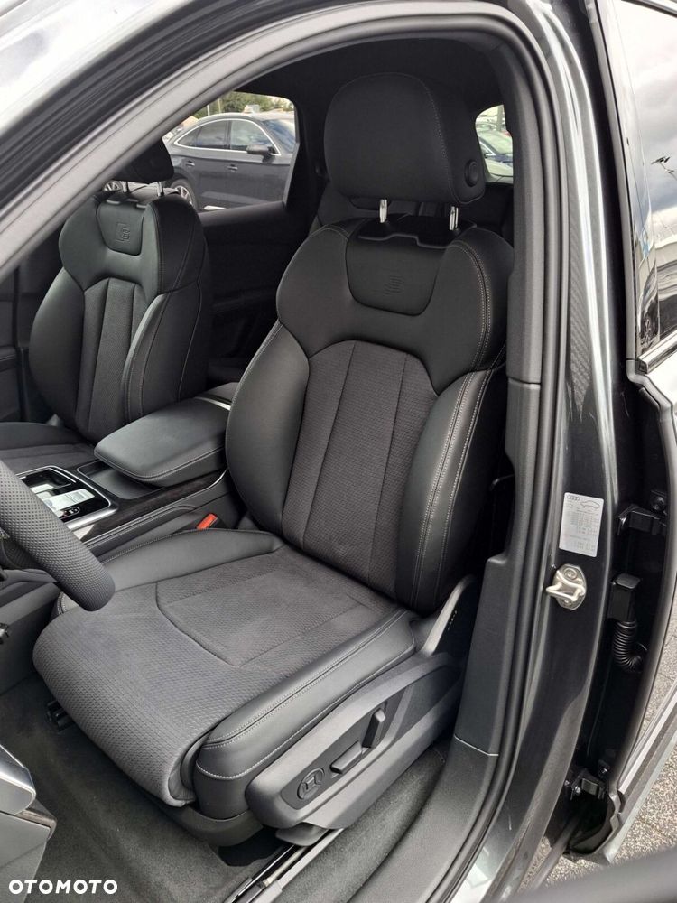Audi Q7 - 10