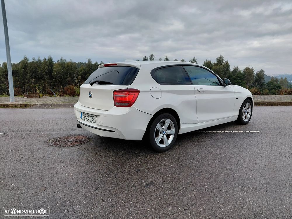 BMW 116 d Sport Line - 3