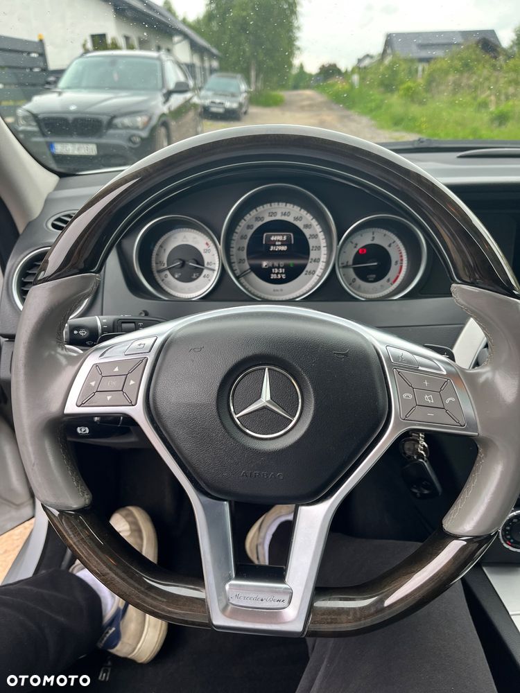 Mercedes-Benz Klasa C 220 CDI BlueEff 4-Matic Elegance - 15
