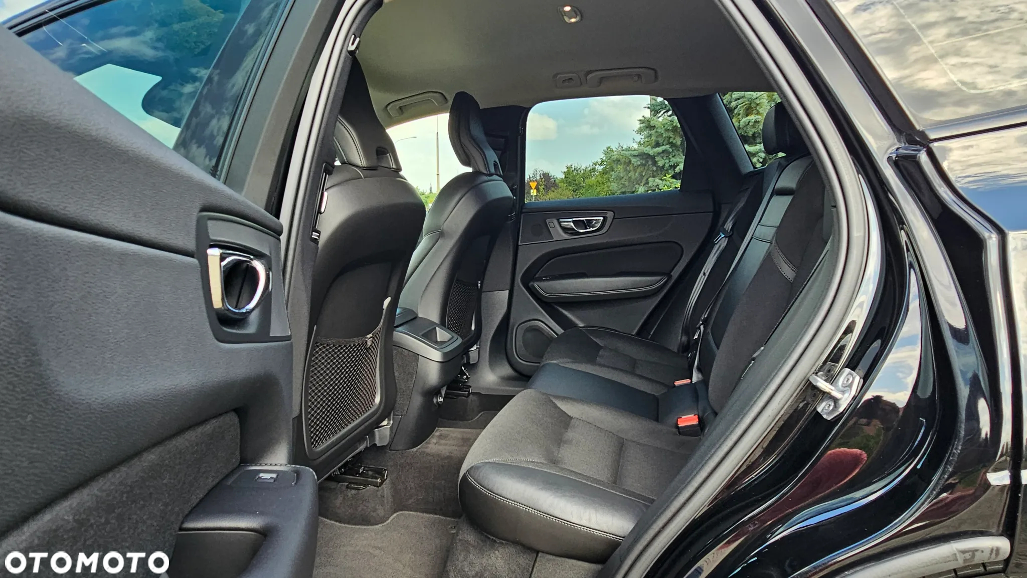 Volvo XC 60 D4 AWD Inscription - 34