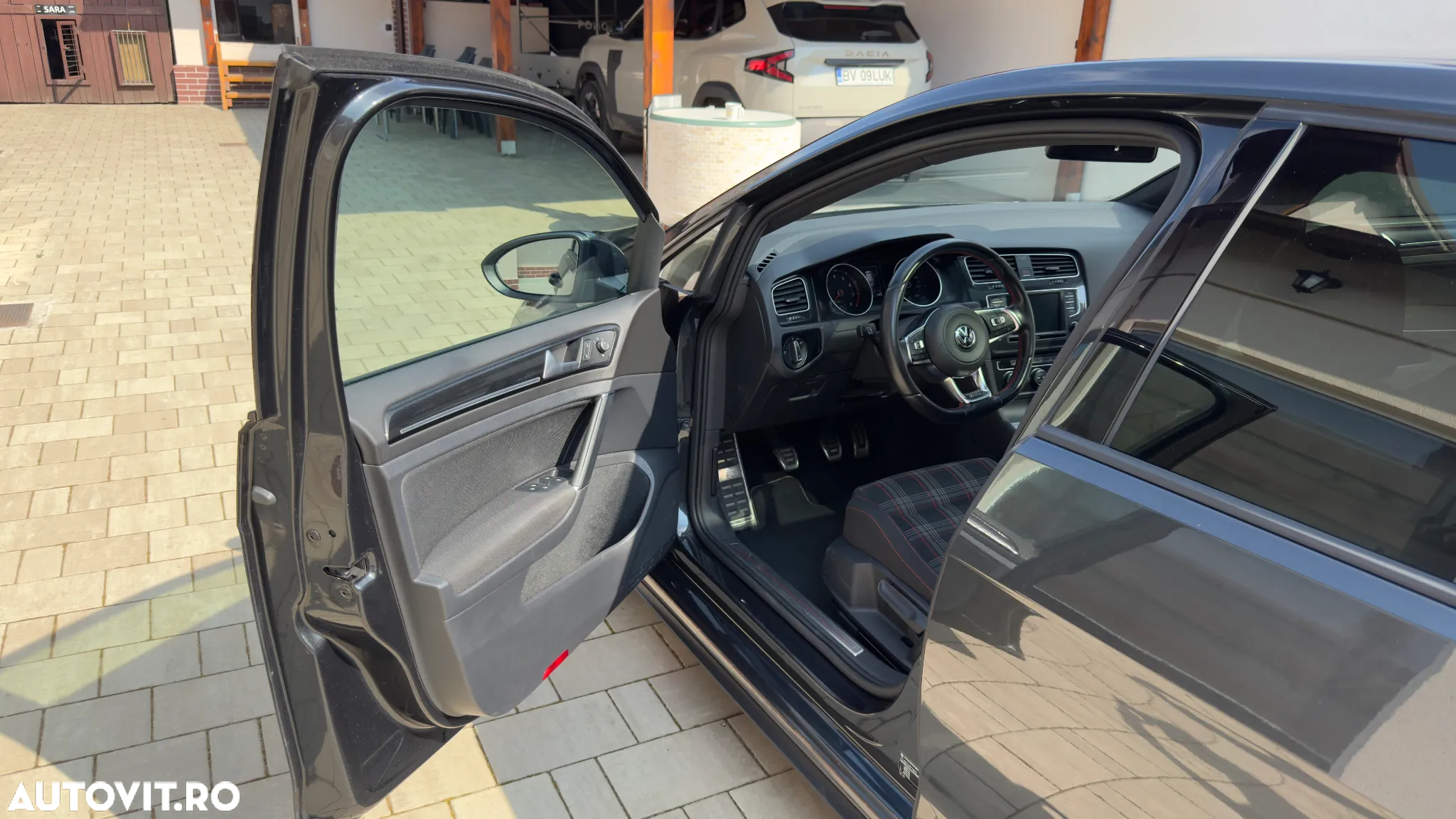 Volkswagen Golf 2.0 TSI BMT GTI Performance - 27