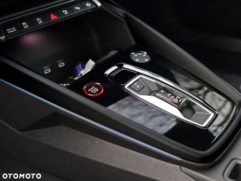 Audi RS3 Limousine TFSI Quattro S tronic - 14