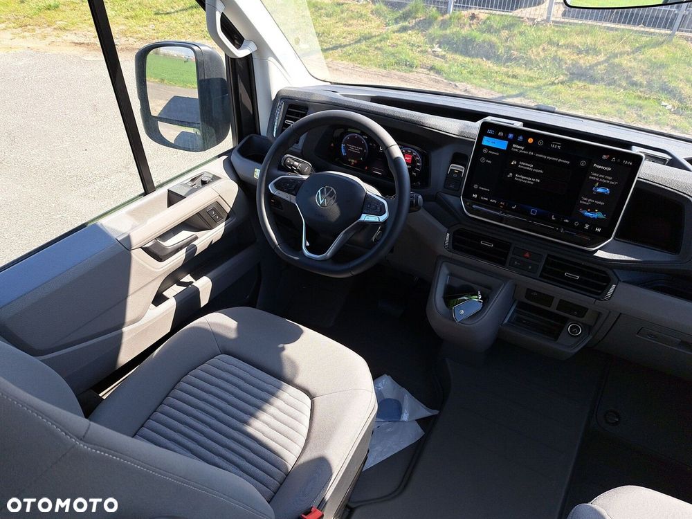 Volkswagen Grand California Grand California 600 DMC 3500kg silnik: 2,0 l TDI EURO VI-e SCR / 163KM/skrzynia biegów: Przedni napęd automatyczna 8-biegowa rozstaw osi: 3640 mm - 39