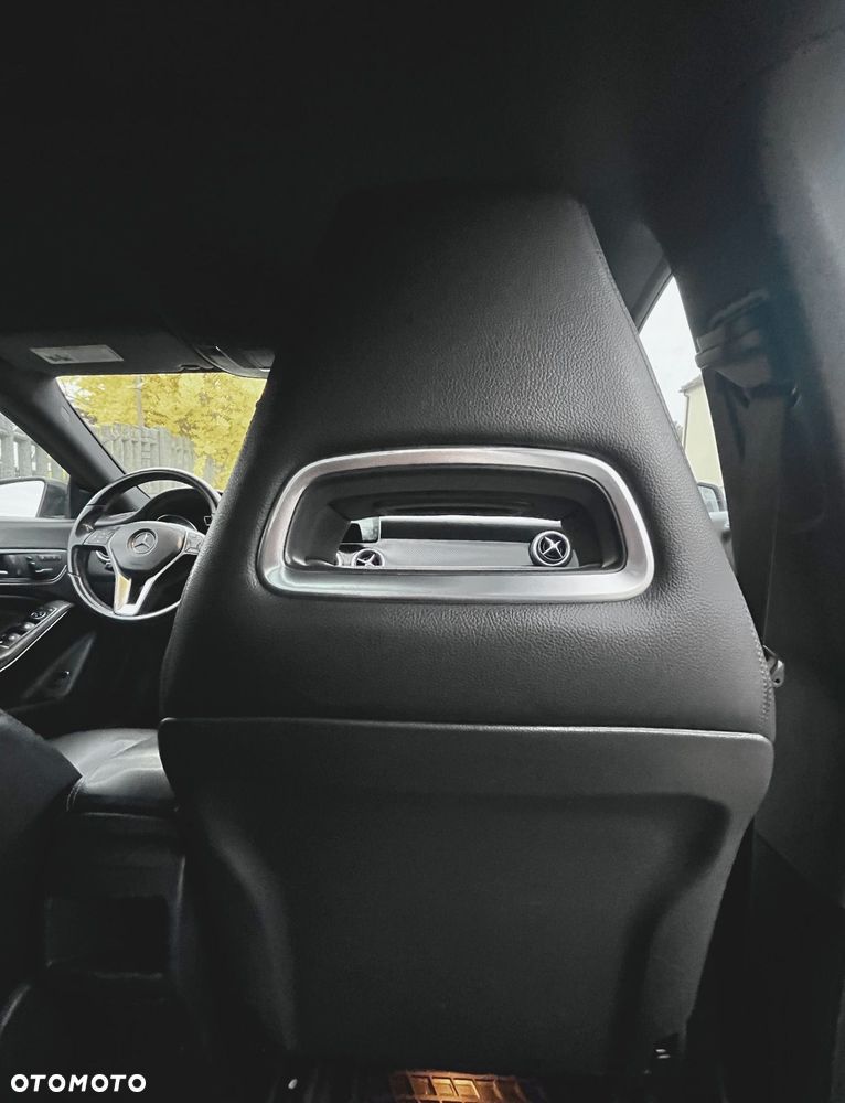 Mercedes-Benz CLA 250 4Matic 7G-DCT - 25