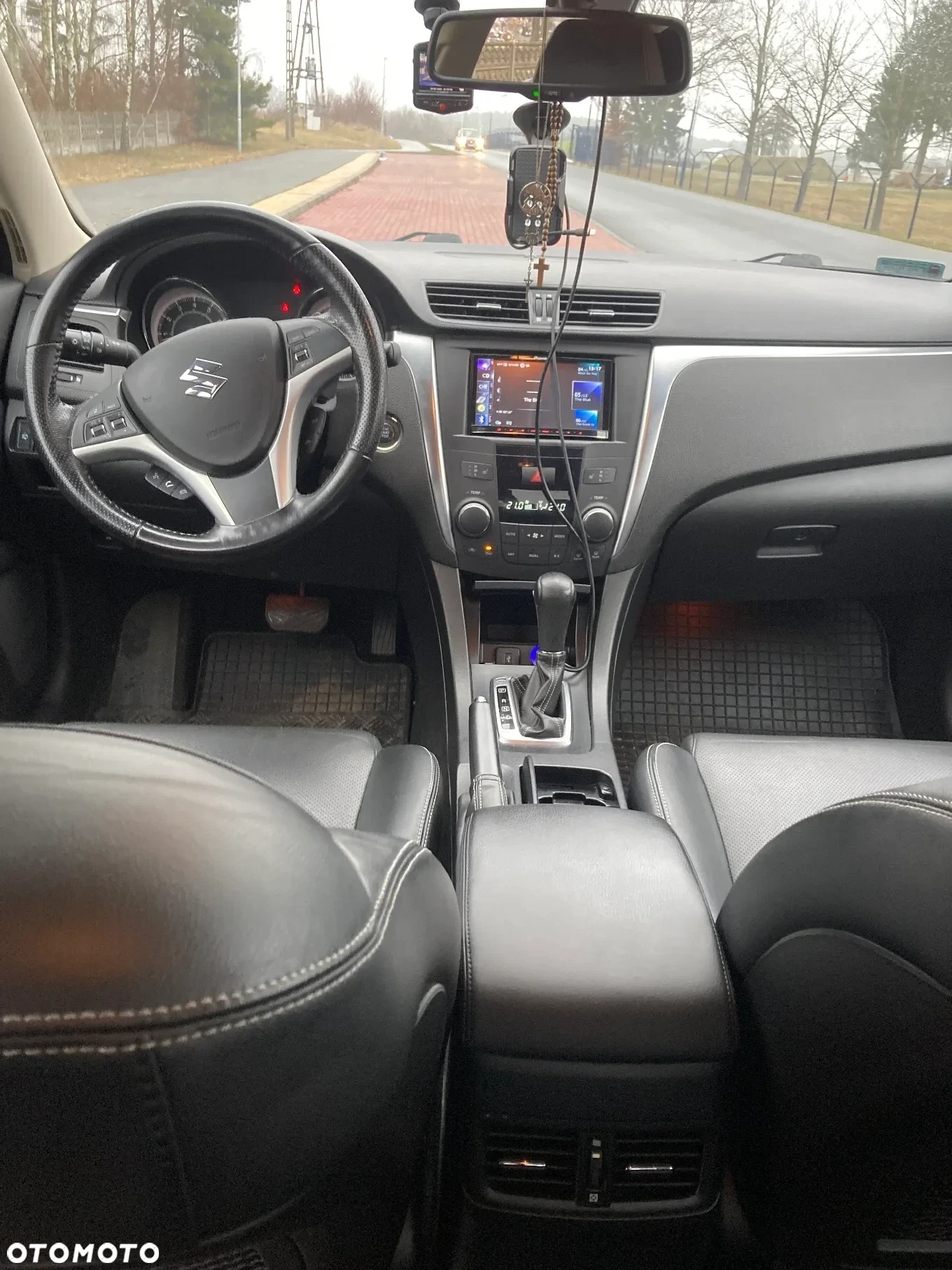 Suzuki Kizashi 2.4 4x4 CVT Sport - 10