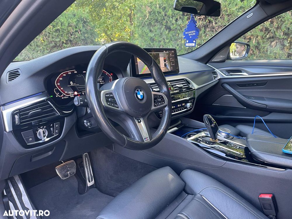 BMW Seria 5 530i AT MHEV - 9