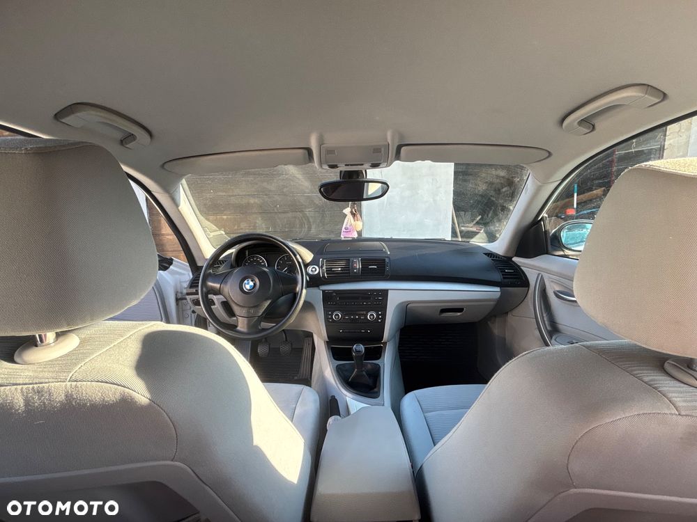 BMW Seria 1 116i - 12