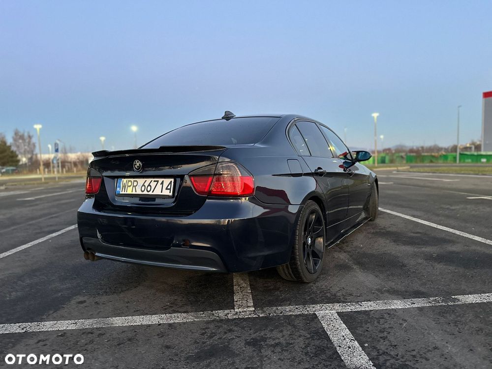 BMW Seria 3 330i - 6