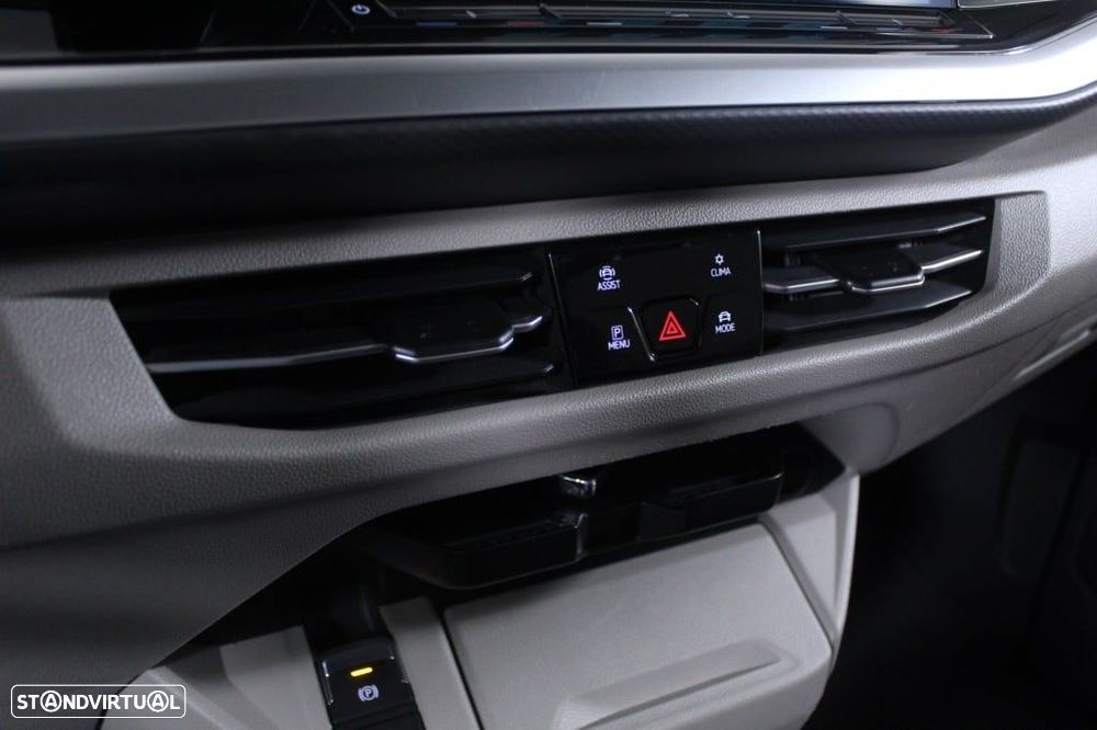 VW Multivan 1.5 TSI e-Hybrid Life DSG Versão Fiscal - 30