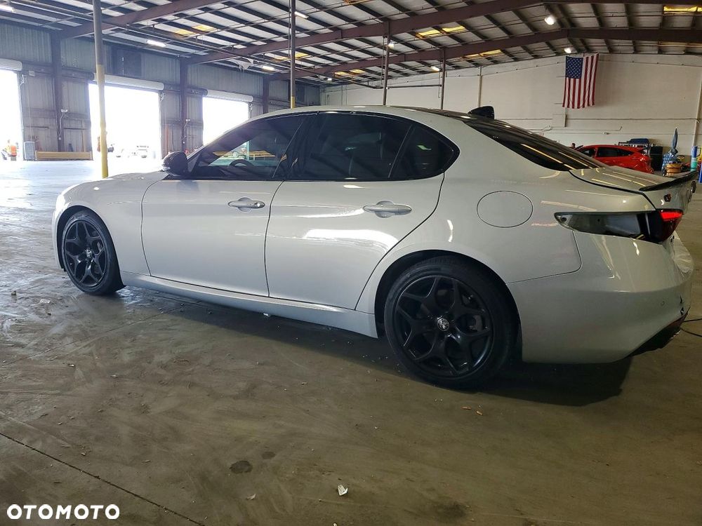 Alfa Romeo Giulia 2.0 Turbo Sprint - 3