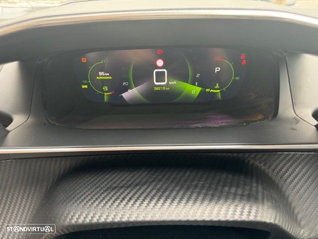 Peugeot 2008 1.2 PureTech Allure Pack EAT8 - 9