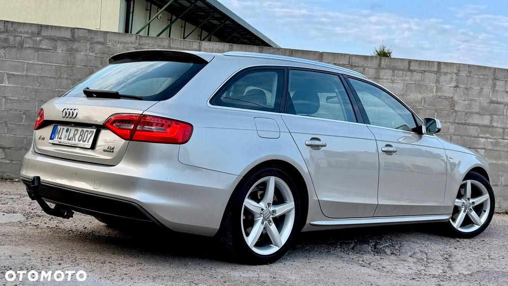 Audi A4 Avant 2.0 TDI DPF clean diesel quattro S tronic S line Sportpaket - 20