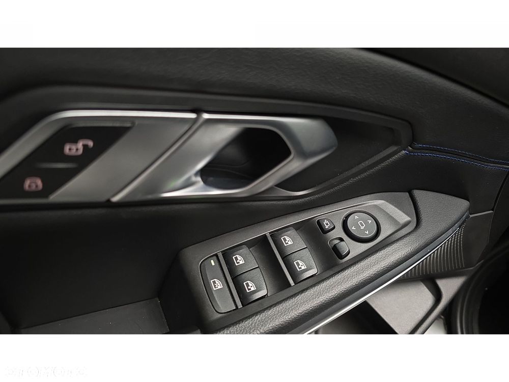 BMW Seria 3 320d xDrive mHEV M Sport - 30