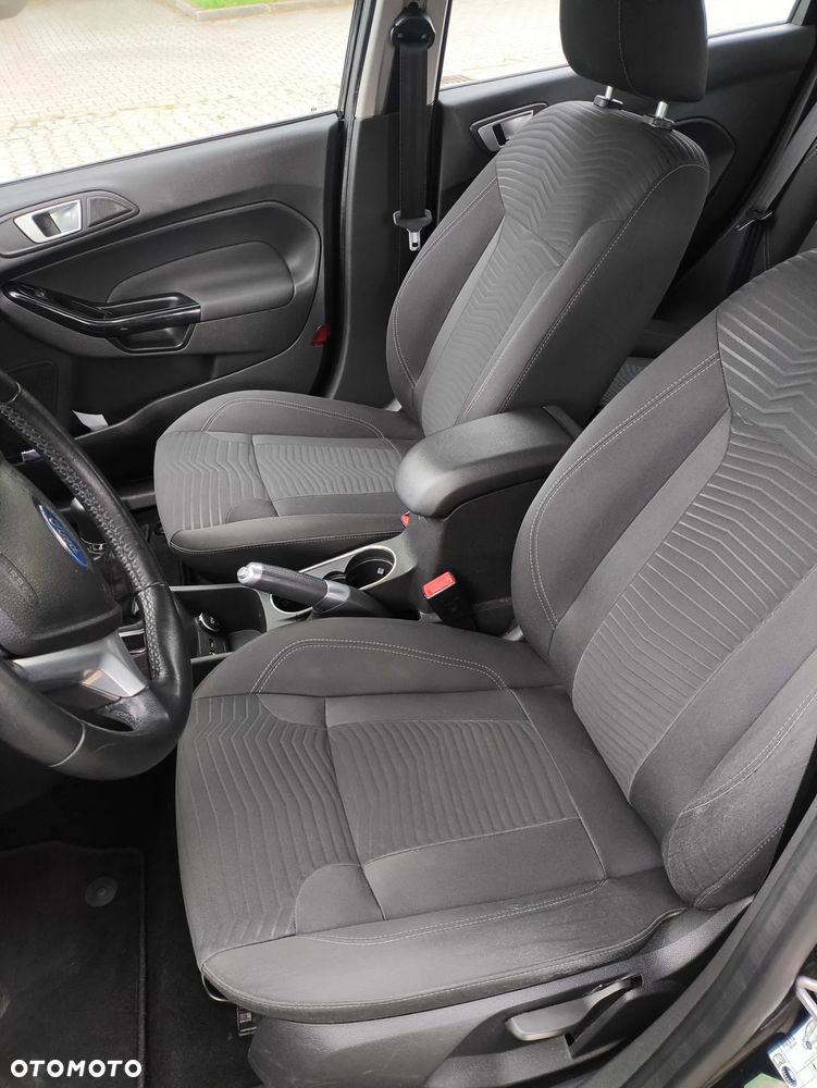 Ford Fiesta 1.25 Titanium X - 28