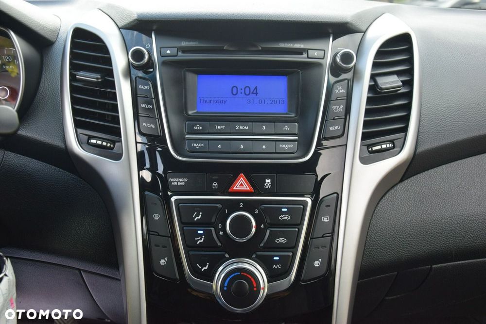 Hyundai i30 blue 1.6 GDI Trend - 25