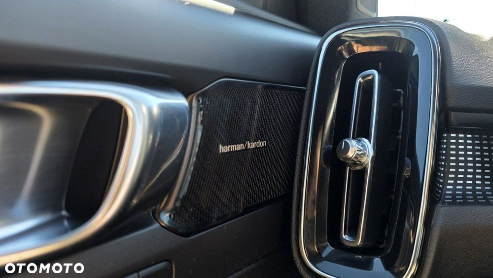Volvo XC 40 - 21