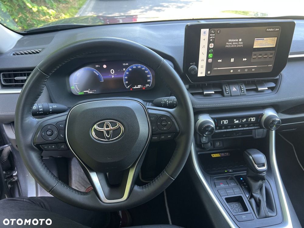 Toyota RAV4 - 16