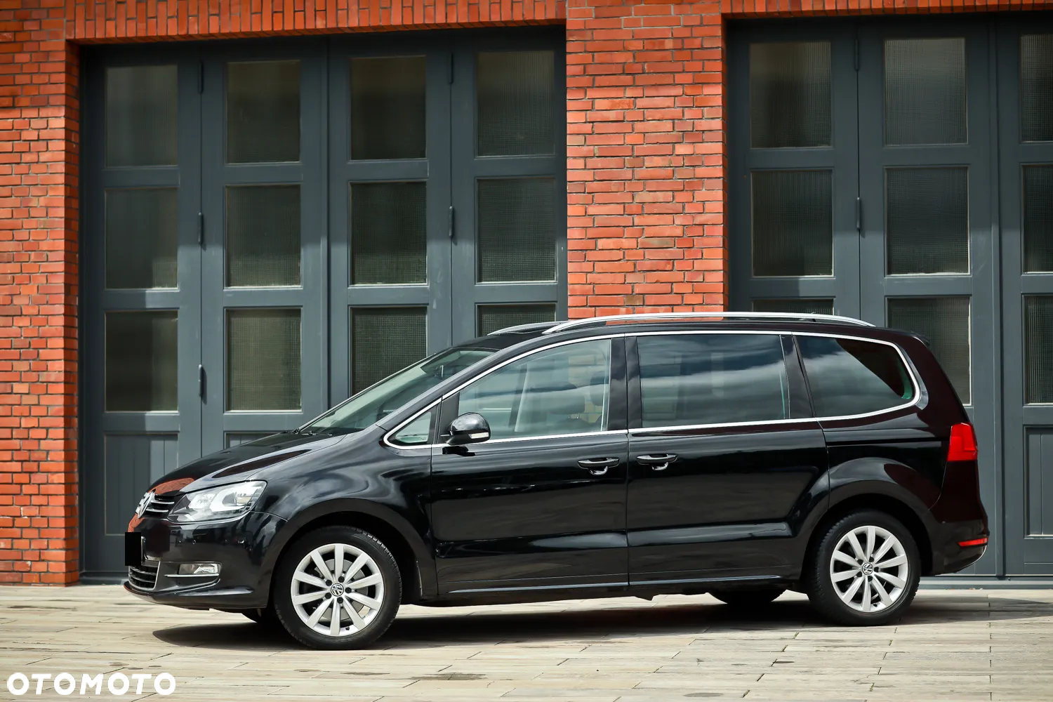 Volkswagen Sharan 2.0 TDI DSG BlueMotion Technology Highline - 9