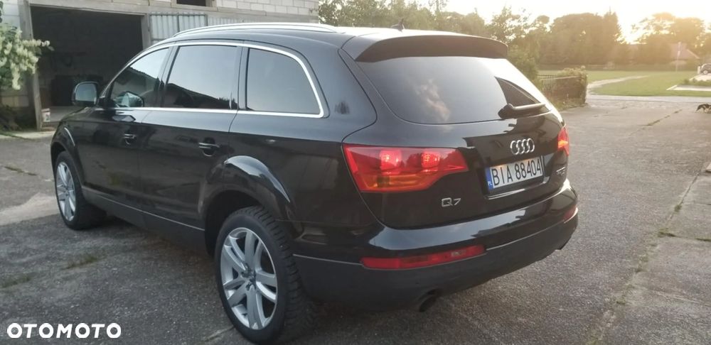 Audi Q7 - 10