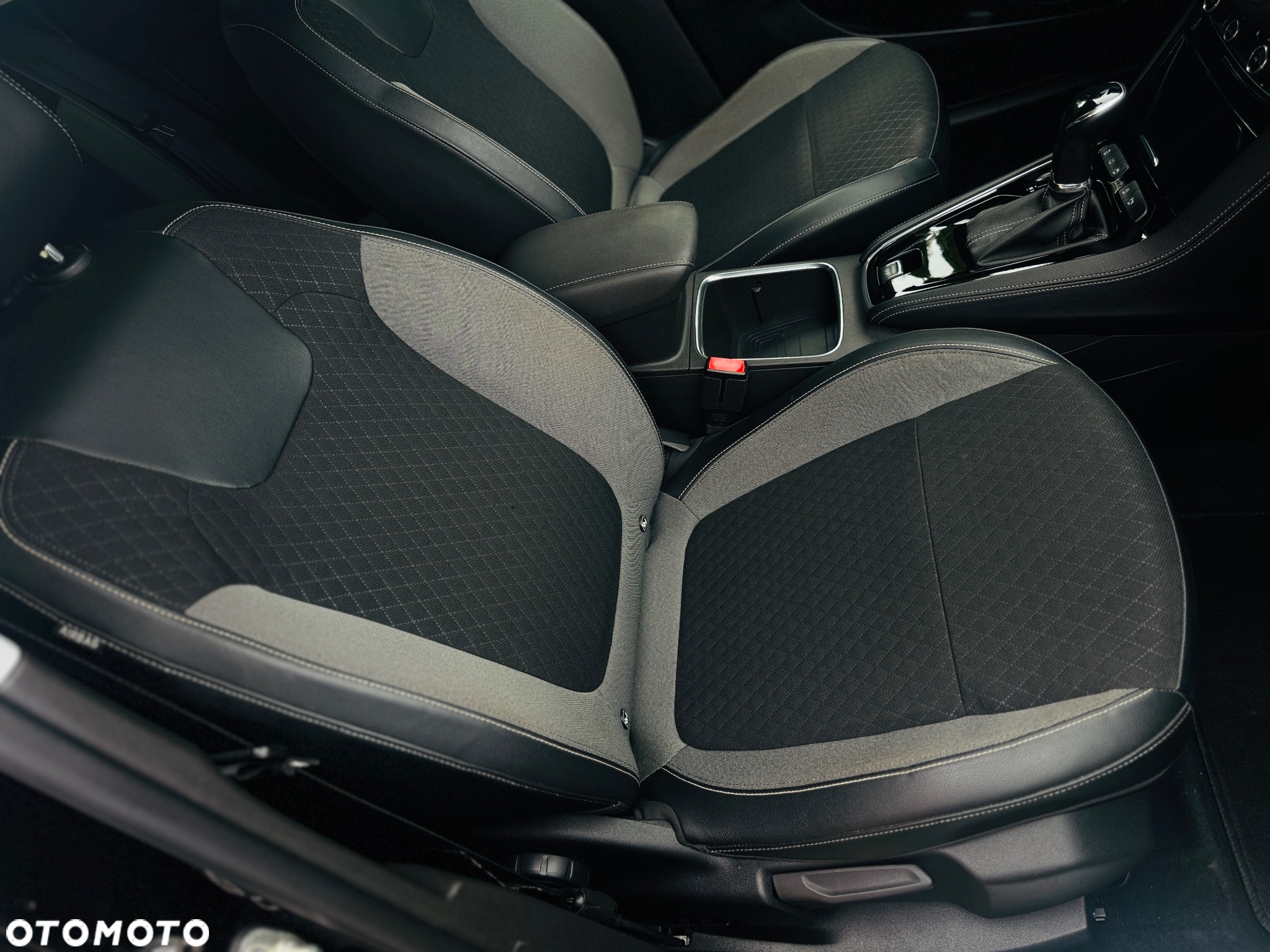 Opel Grandland X 1.6 D Start/Stop Automatik Business Edition - 17