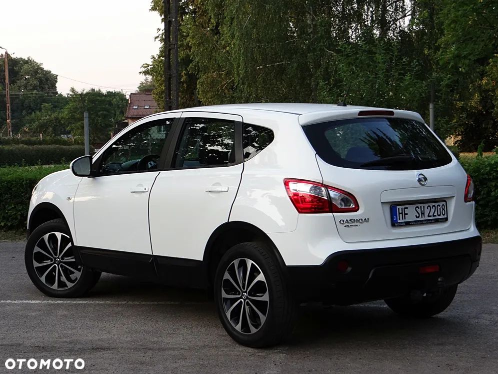 Nissan Qashqai 2.0 lounge - 20