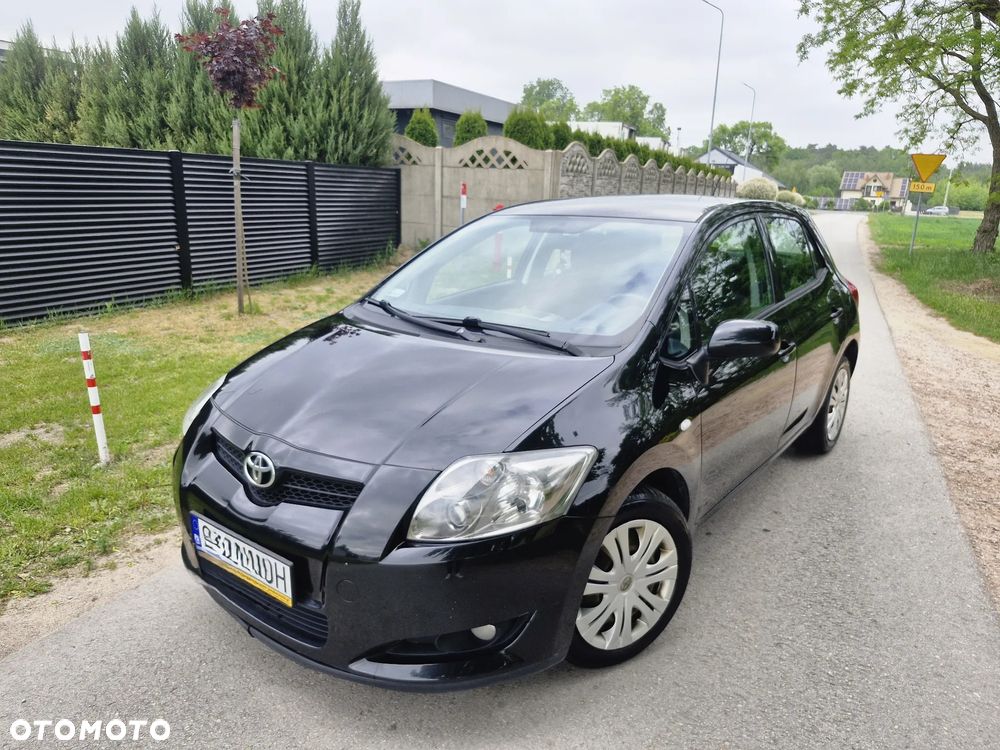 Toyota Auris 1.6 VVT-i Executive - 3