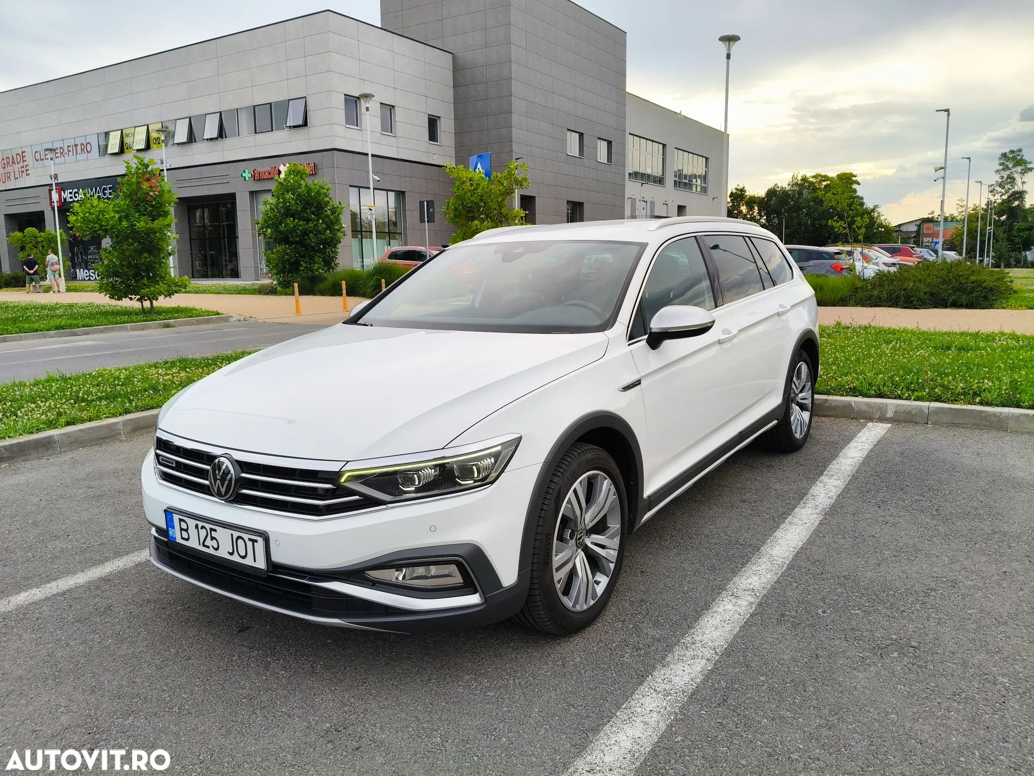 Volkswagen Passat Alltrack 2.0 TDI 4Mot DSG - 1