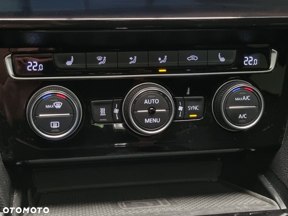 Volkswagen Arteon 2.0 TDI Bi-Turbo SCR 4Mot R-Line DSG - 23