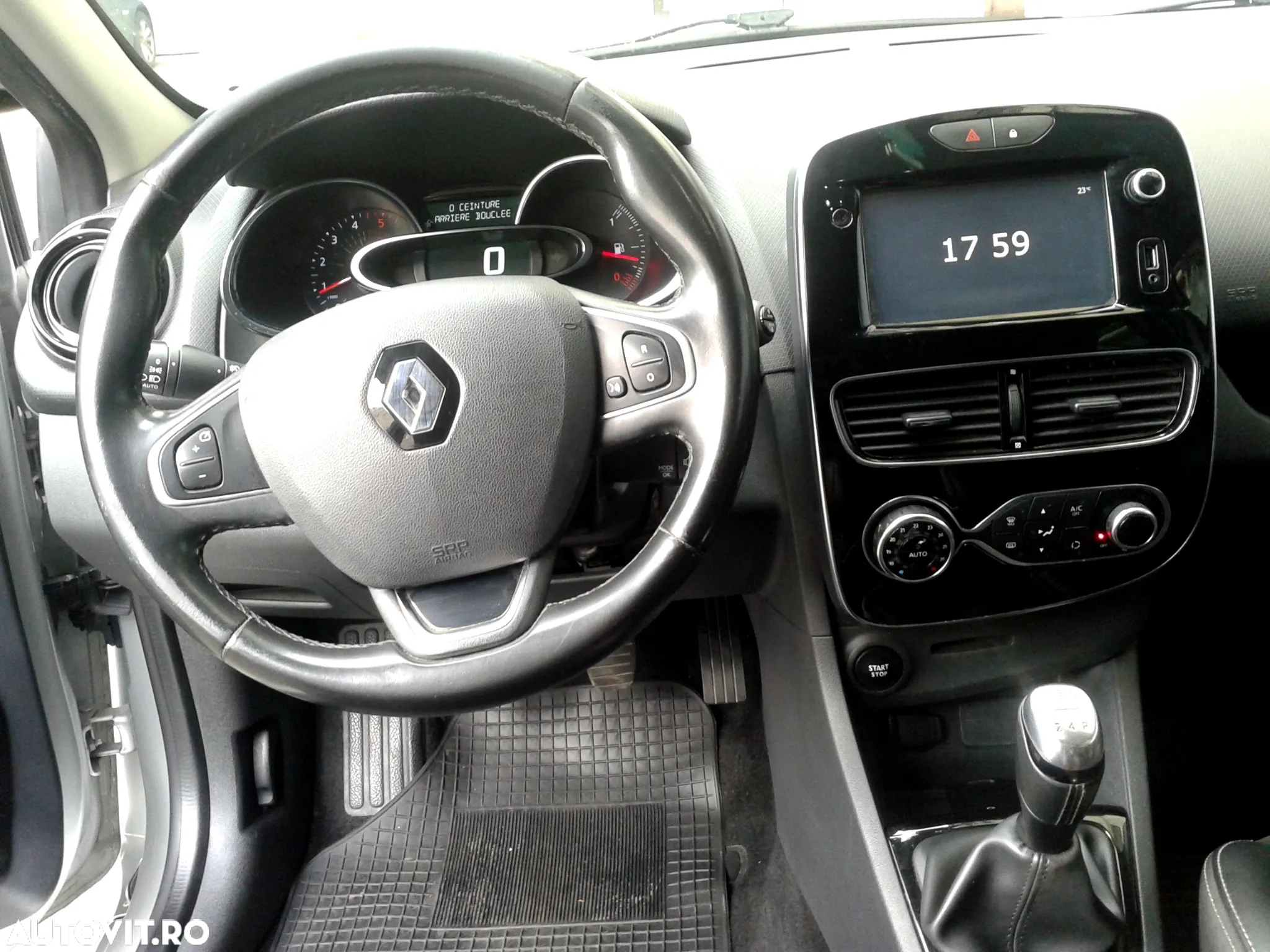 Renault Clio Energy dCi 90 Start & Stop LIMITED 2018 - 6