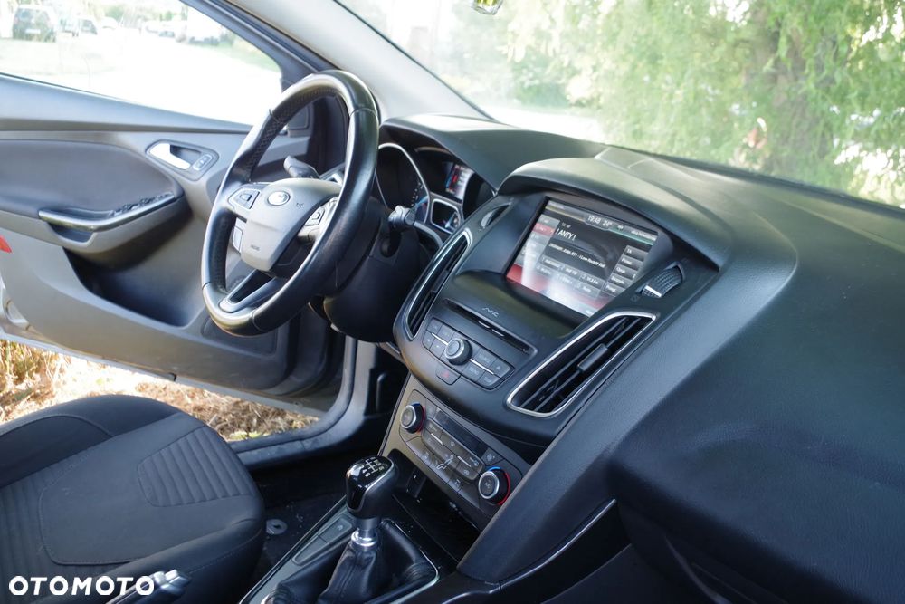 Ford Focus 1.0 EcoBoost Titanium ASS - 17