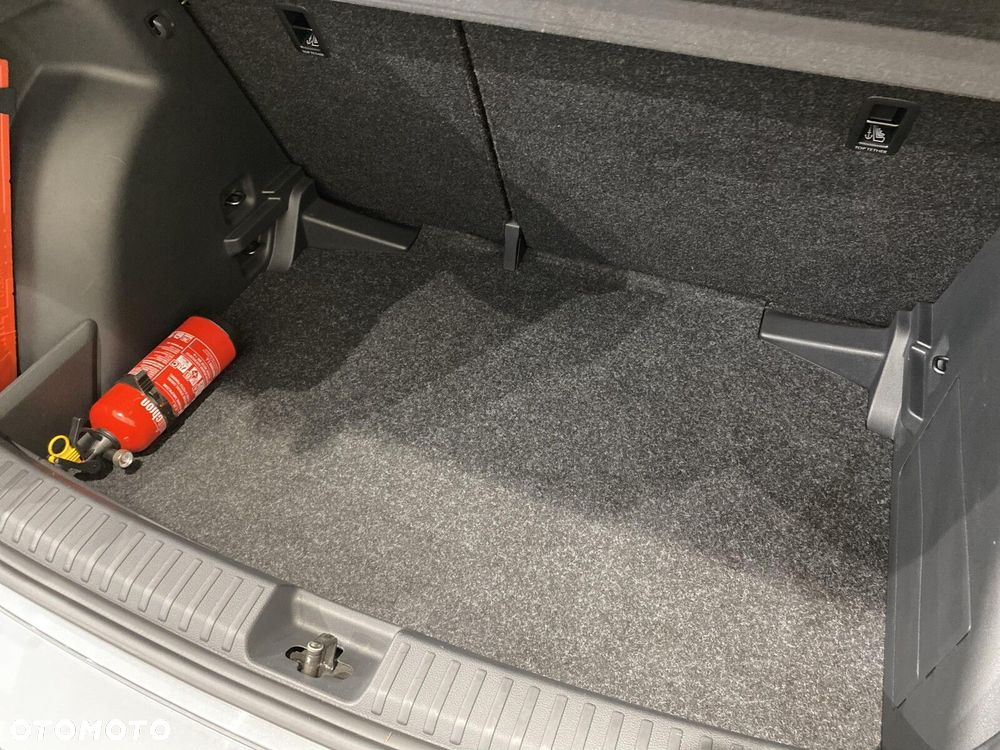 Skoda Fabia 1.0 TSI Selection DSG - 34