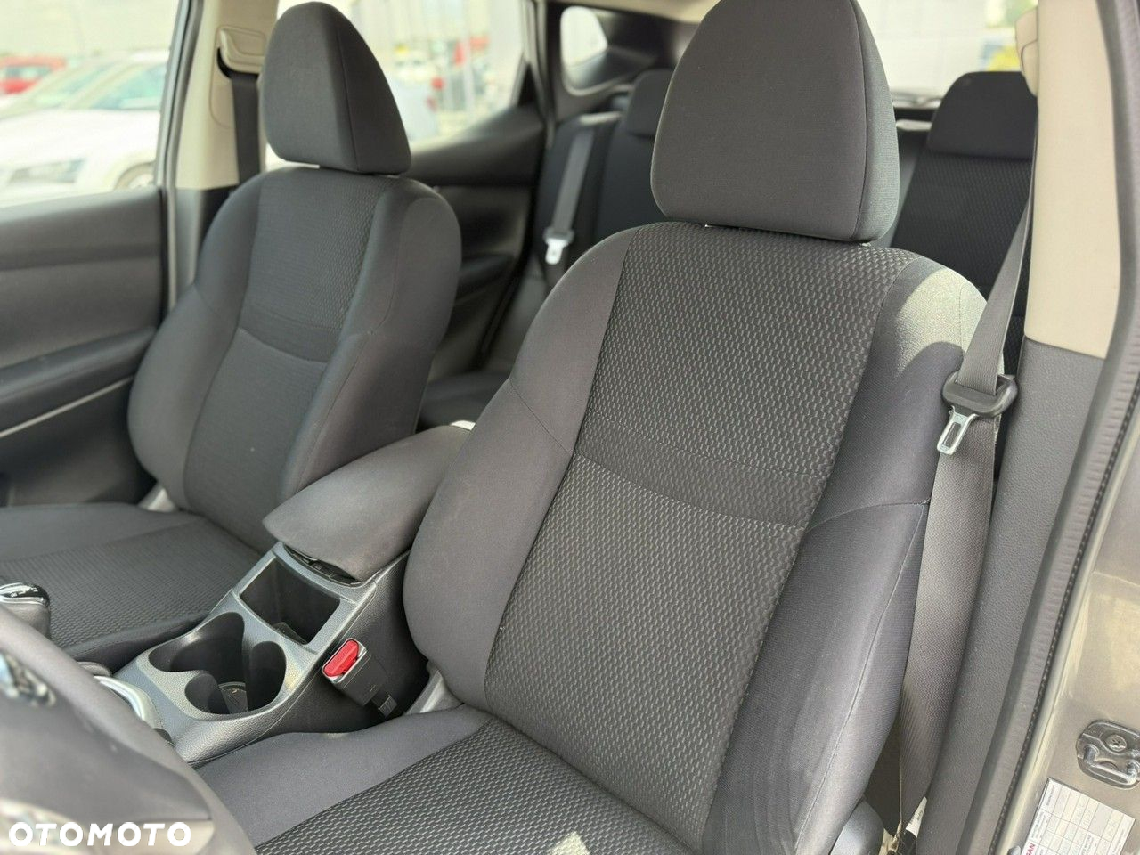Nissan Qashqai 1.2 DIG-T N-Vision - 18
