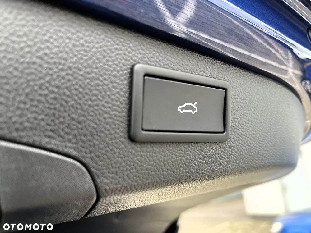 Volkswagen Passat - 33