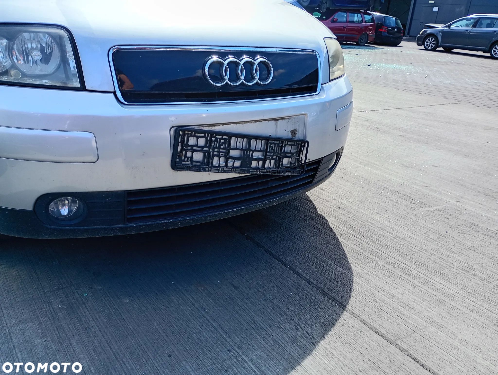 Zderzak przód audi a2 oryginał srebrny komplet - 1