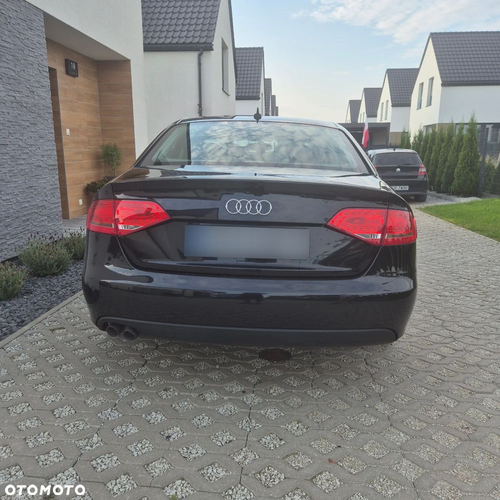 Audi A4 Avant 2.0 TDI Quattro - 11