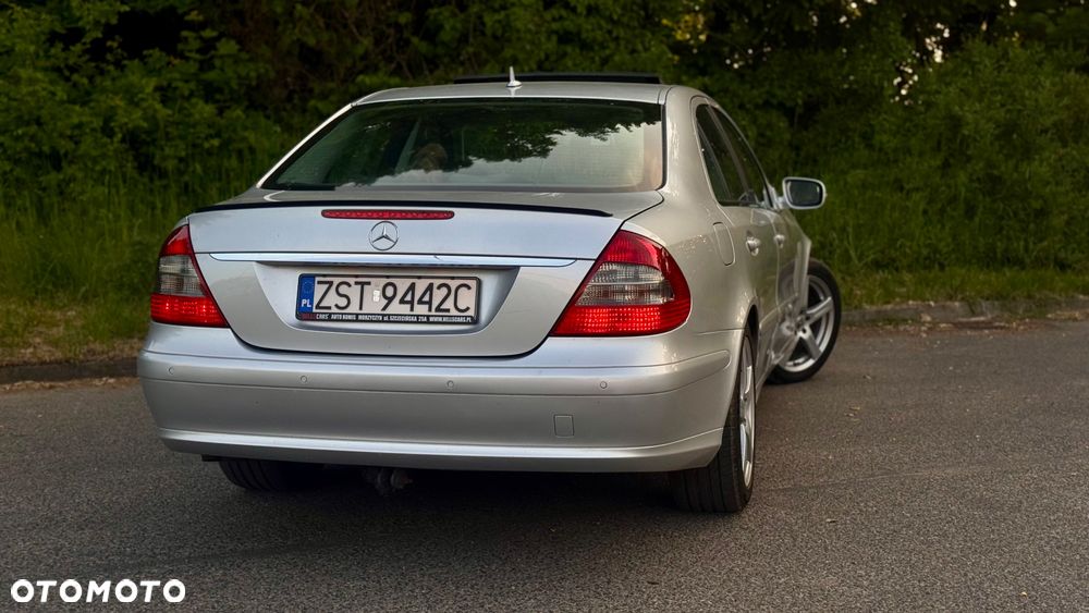 Mercedes-Benz Klasa E - 21