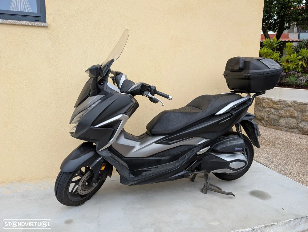 Motorcycle Forza 600 Honda GIVI FZ Top Case Holder Monolock Or