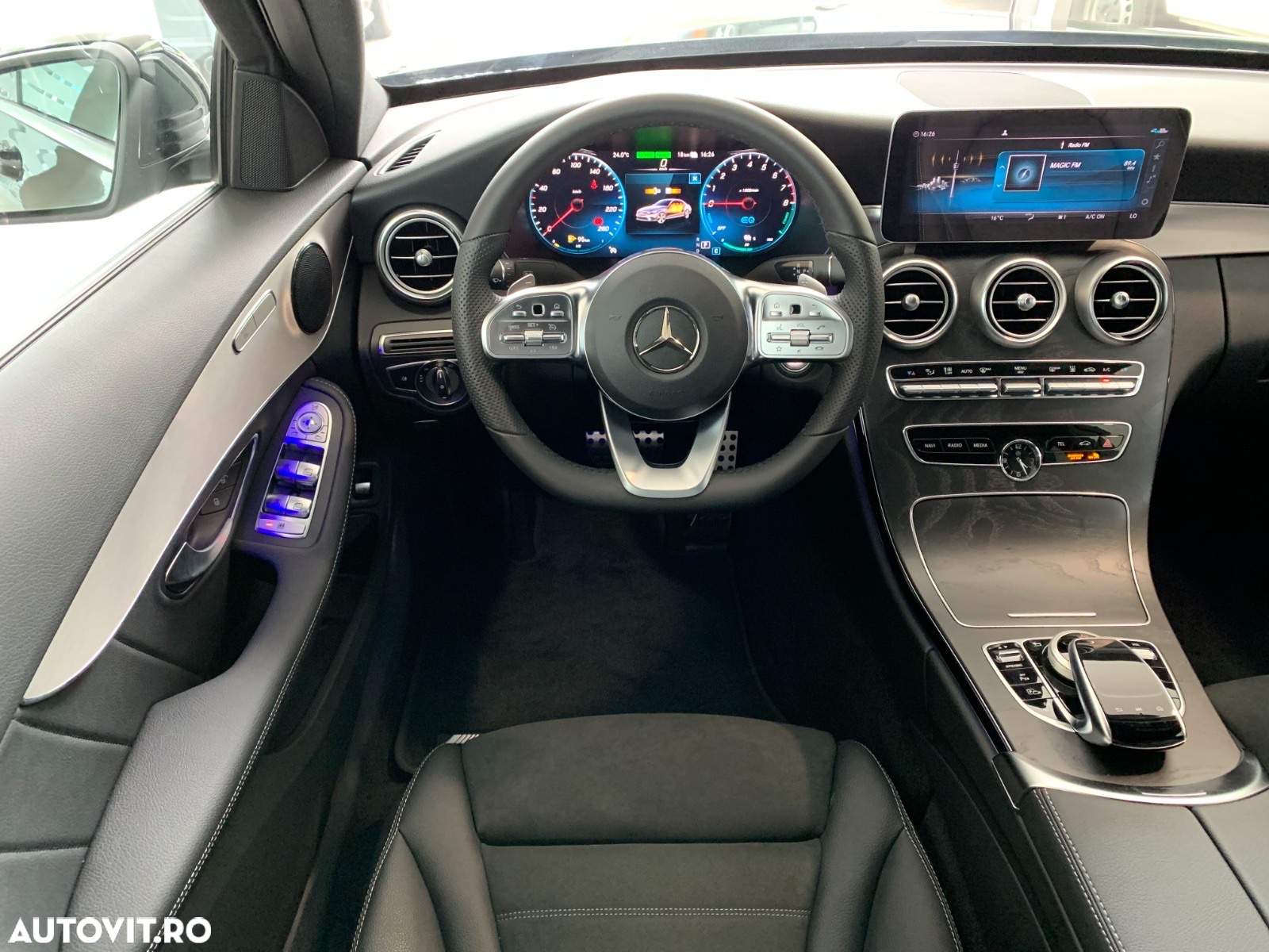 Mercedes-Benz C 300 e 4MATIC Aut. - 31