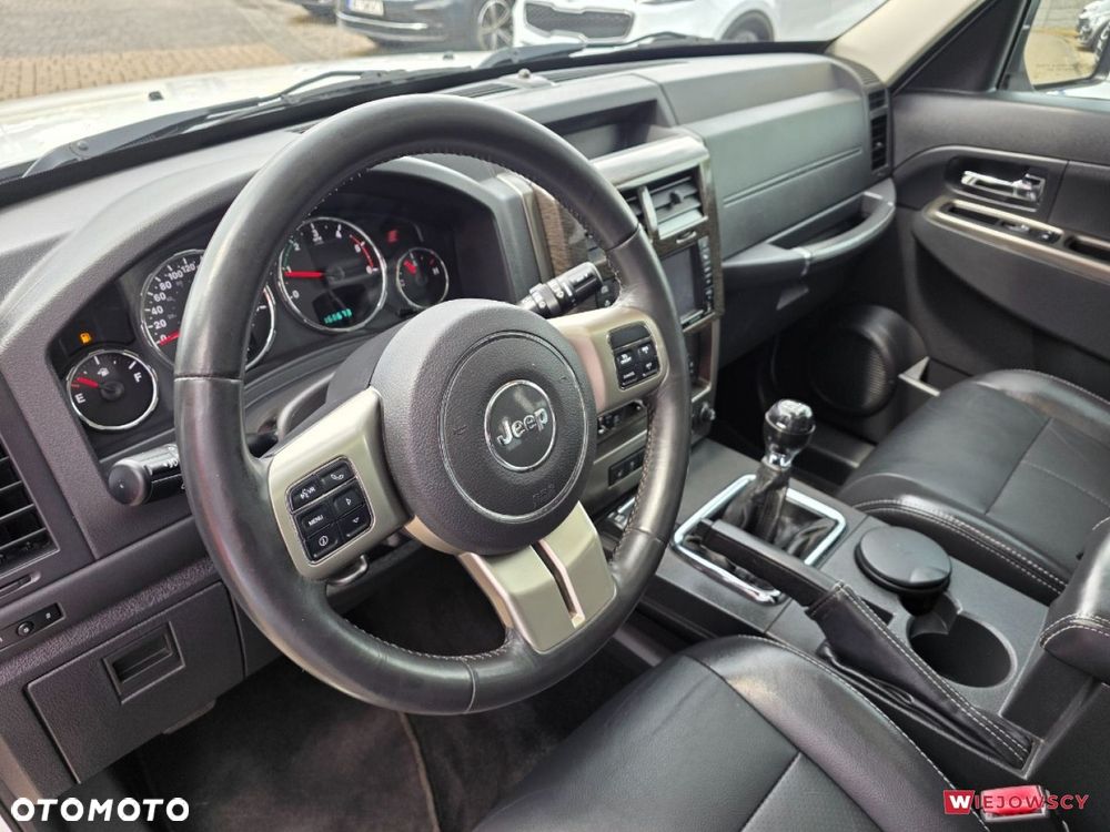 Jeep Cherokee - 17