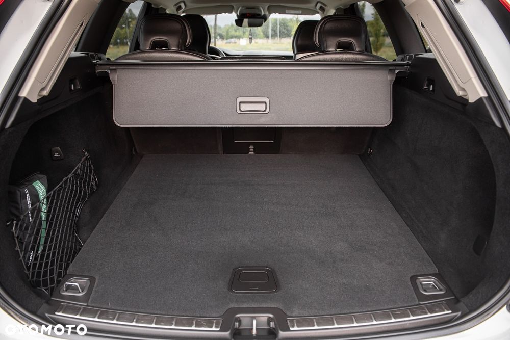 Volvo XC 60 - 24