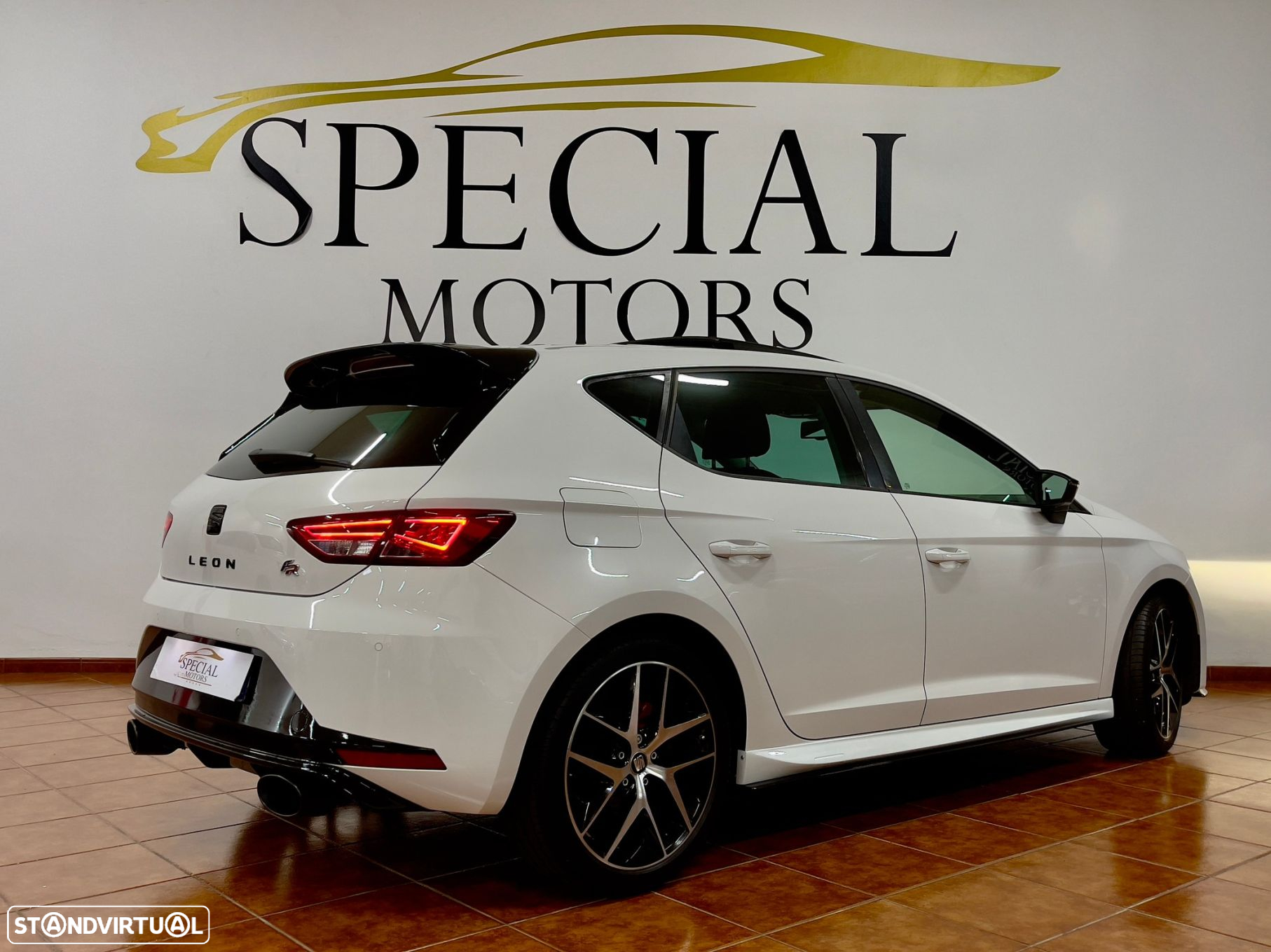 SEAT Leon 2.0 TDI DPF FR - 10