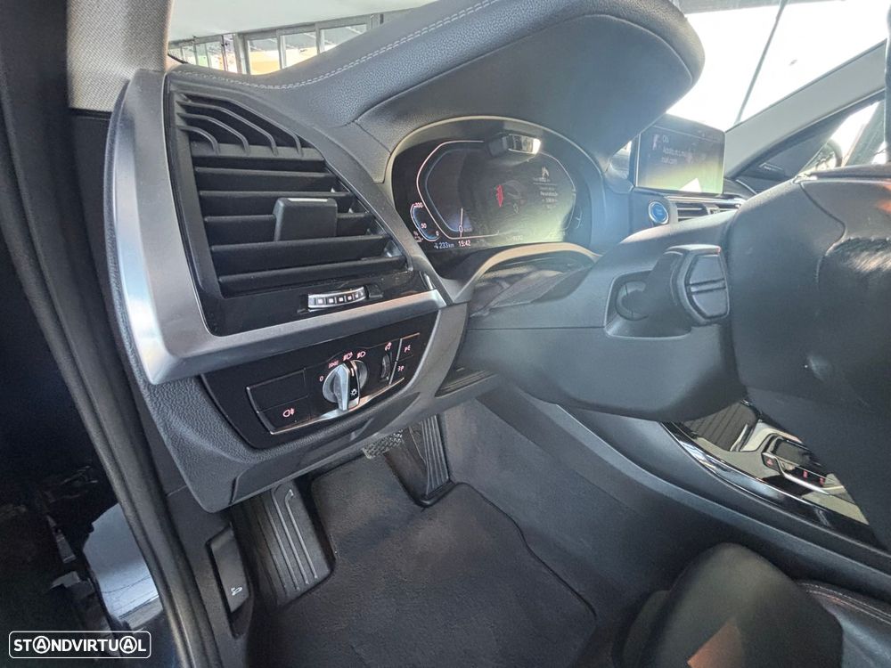 BMW iX3 Inspiring - 7