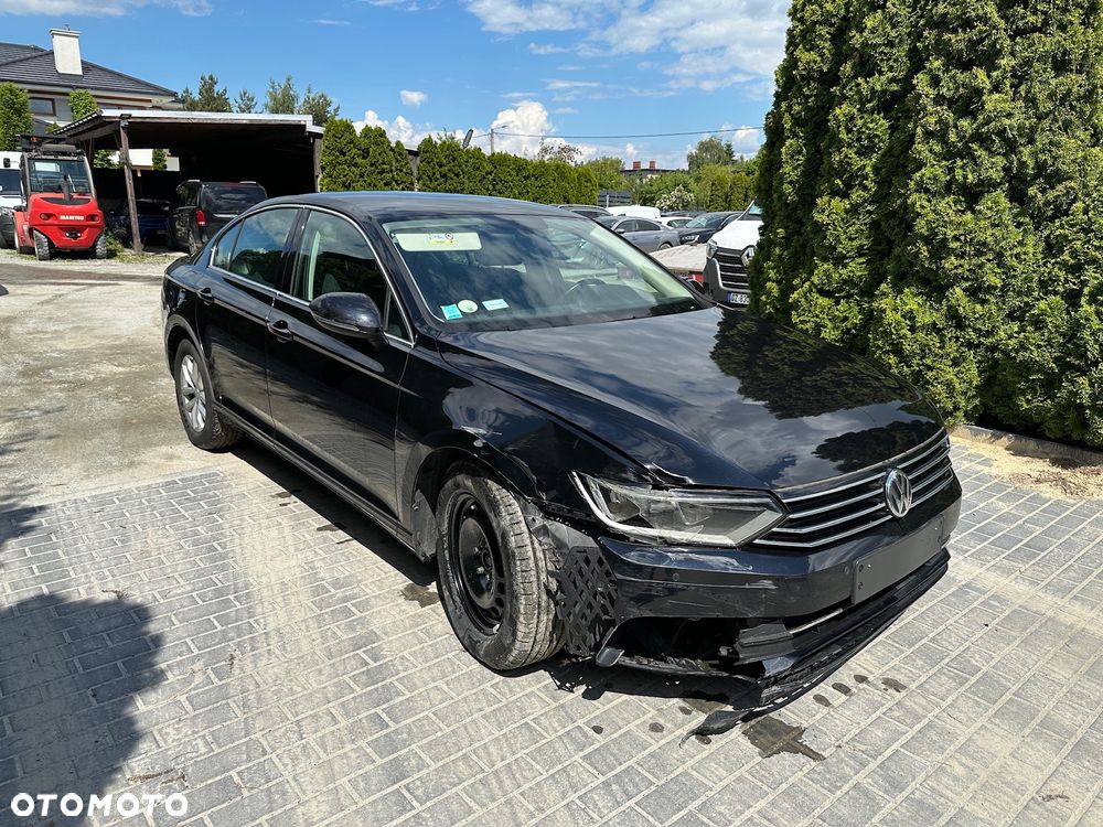 Volkswagen Passat 1.6 TDI (BlueMotion Technology) Trendline - 3